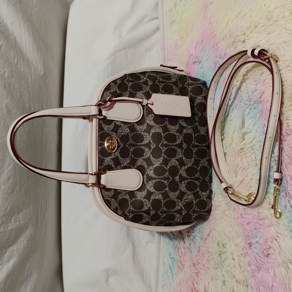 Authentic Coach Prince Street Signature Satchel W Strap Like New